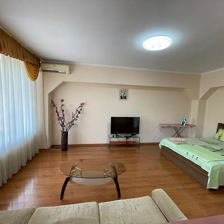 Apartament Flat Ałma Ata Zewnętrze zdjęcie