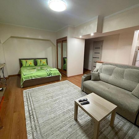 Apartament Flat Ałma Ata Zewnętrze zdjęcie