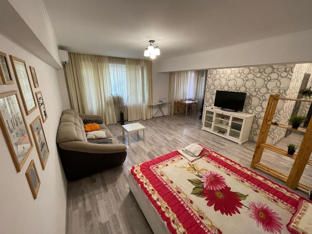 Apartament Flat Ałma Ata Zewnętrze zdjęcie