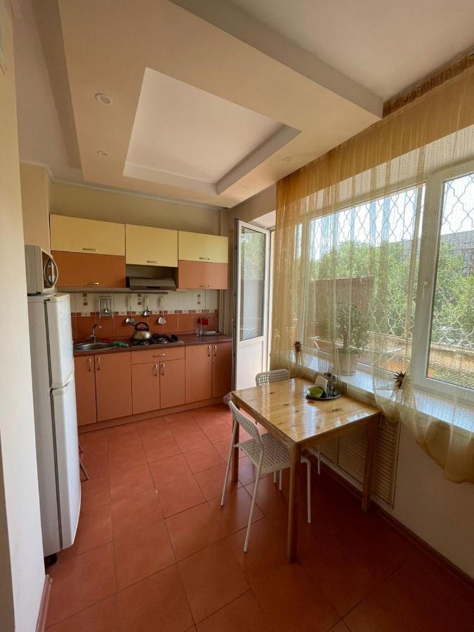 Apartament Flat Ałma Ata Zewnętrze zdjęcie