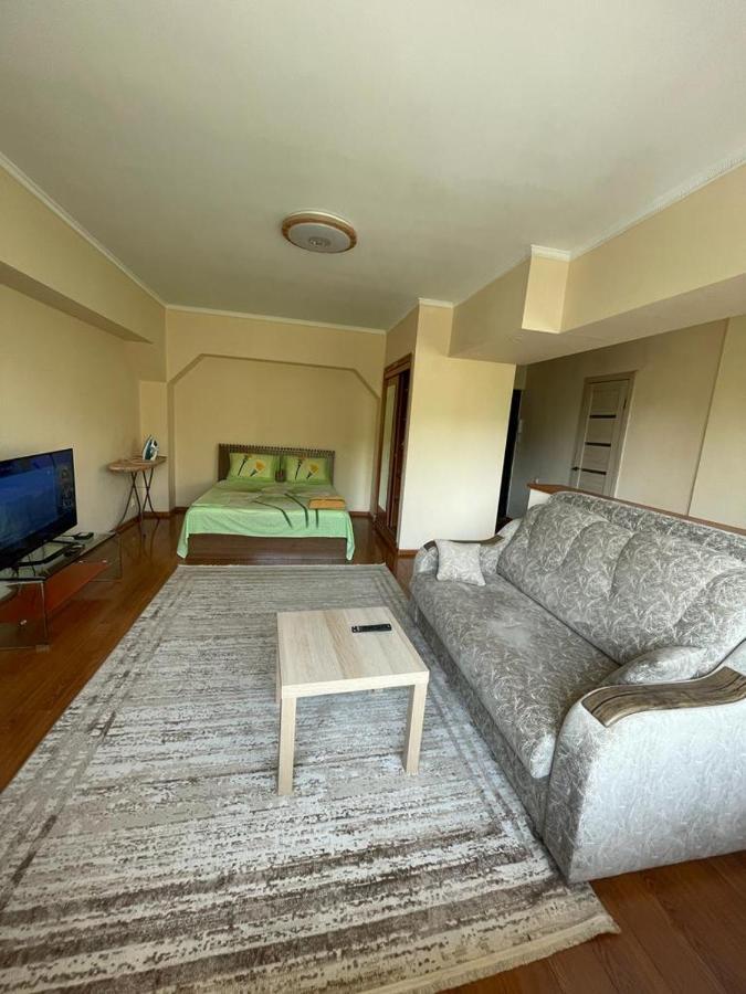 Apartament Flat Ałma Ata Zewnętrze zdjęcie