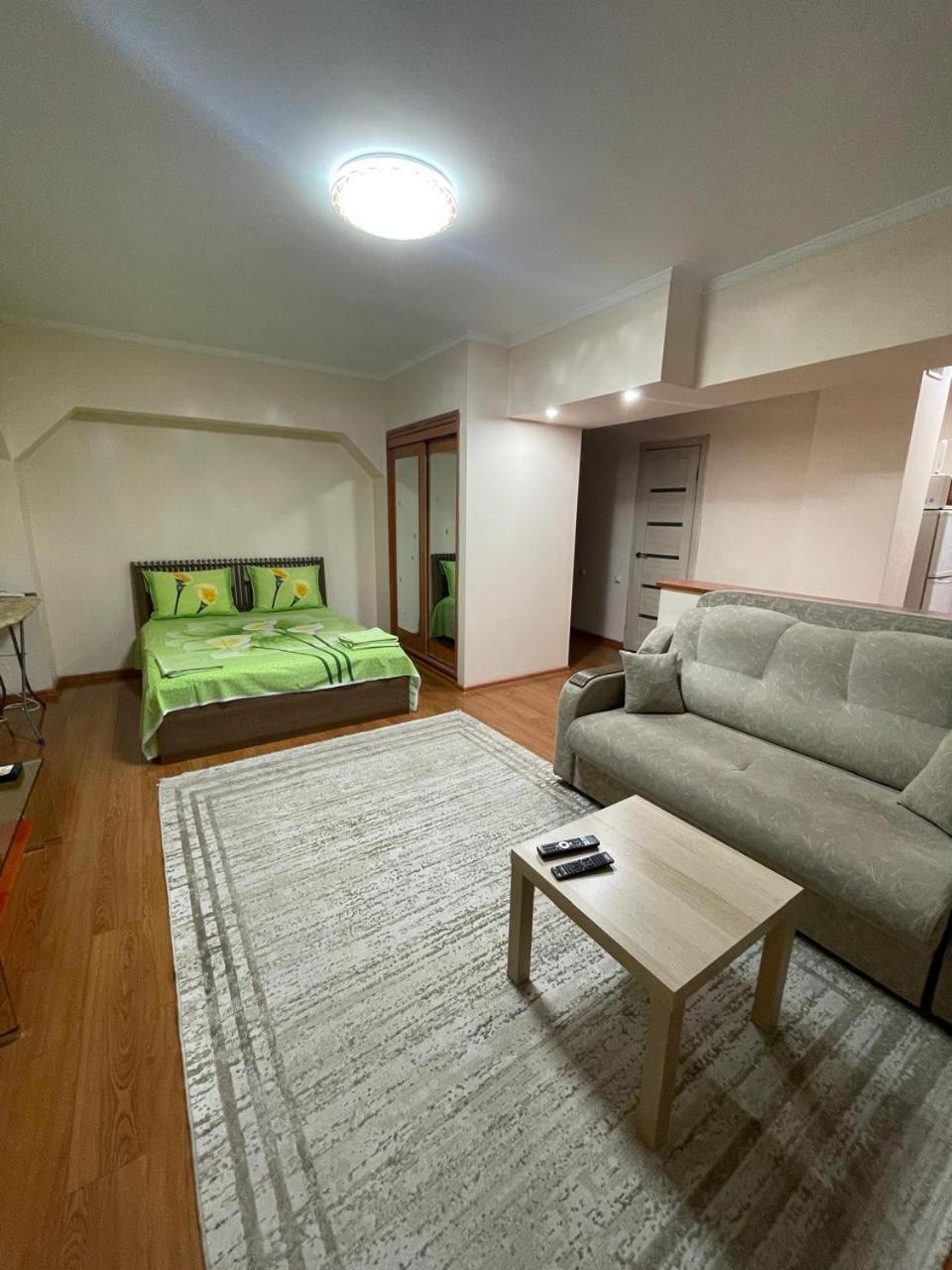 Apartament Flat Ałma Ata Zewnętrze zdjęcie